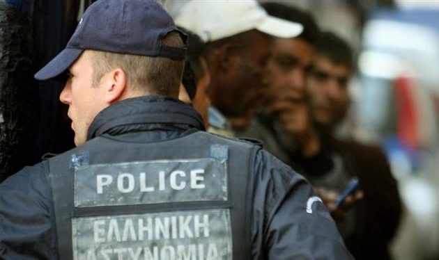 Πάνω από 1.100 αλλοδαποί απελάθηκαν από την Ελλάδα τον Μάρτιο