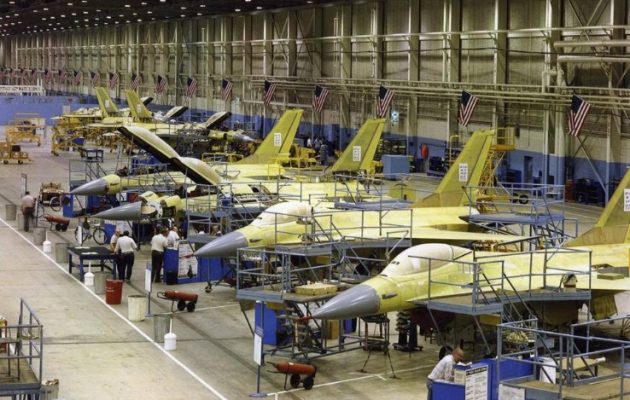 4,7 δισ. όπλα θα πουλήσουν οι ΗΠΑ σε Ευρωπαίους εταίρους – Η Σλοβακία αγοράζει F-16