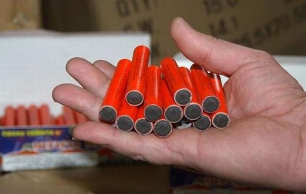 Συνελήφθη περιπτερού που πωλούσε δυναμιτάκια