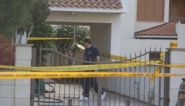 Μπήκαν σε σπίτι στην Κύπρο και έσφαξαν ζευγάρι μπροστά στο ανήλικο παιδί του