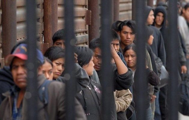 Ο Τραμπ επιστρατεύει την Εθνοφρουρά στη “μάχη” για την παράνομη μετανάστευση