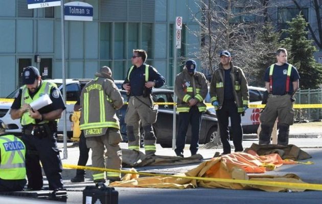 Απόλυτη φρίκη στο Τορόντο: Μια ζώνη δύο χιλιομέτρων «σπαρμένη» με πτώματα