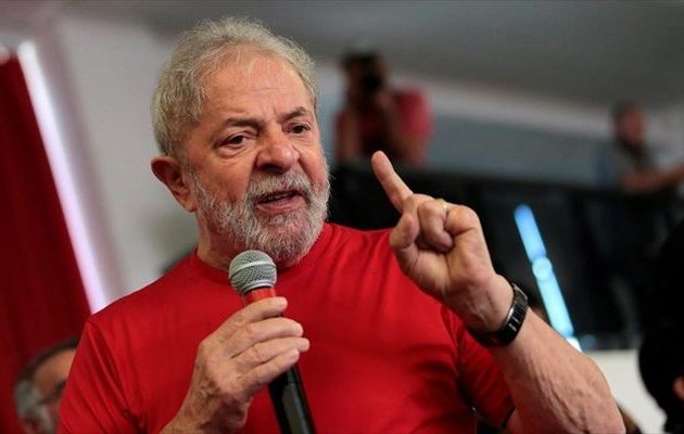 Τον οδηγούν στη φυλακή, ήταν το φαβορί των προεδρικών εκλογών στη Βραζιλία