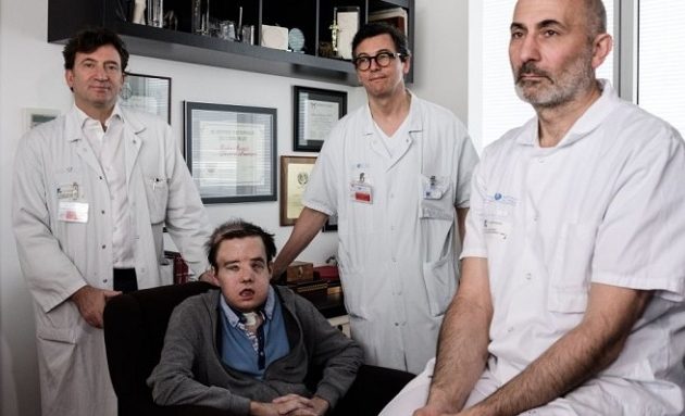 Ιστορικό: Πρώτος άνθρωπος στον κόσμο που του έγιναν δύο μεταμοσχεύσεις προσώπου (βίντεο)