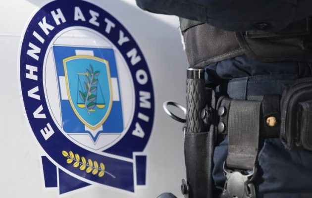 Εξαρθρώθηκε εγκληματική οργάνωση που “έσπρωχνε” ναρκωτικά στην Αθήνα – Πώς δρούσε