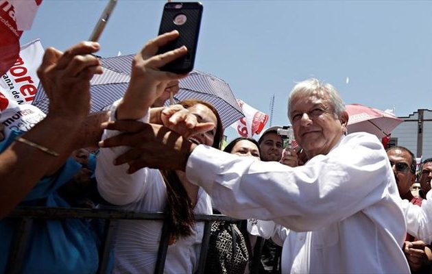 Ανοίγει η ψαλίδα υπέρ Ομπραδόρ στο Μεξικό – Τι έδειξε δημοσκόπηση