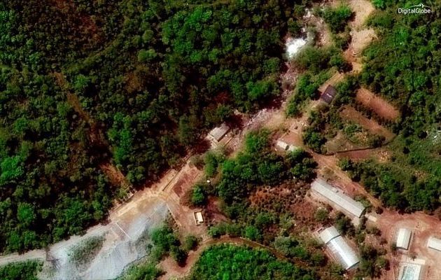 Είναι αλήθεια: Η Βόρεια Κορέα ανατίναξε το πεδίο πυρηνικών δοκιμών της