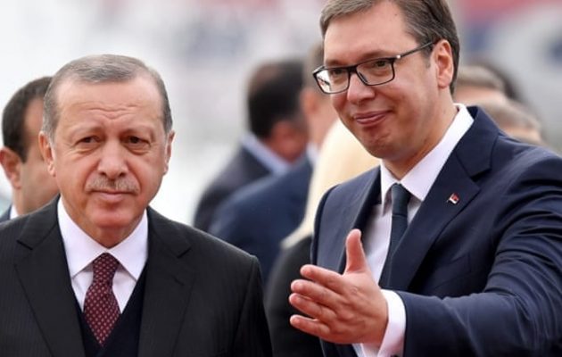 Ο πρόεδρος της Σερβίας Βούτσιτς γλείφει τον Ερντογάν σαν Βαλκάνιος ραγιάς: «Είναι υπερδύναμη»
