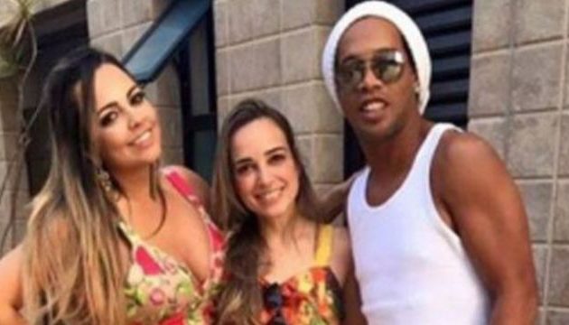 Ο Ροναλντίνιο παντρεύεται δύο νεαρές Βραζιλιάνες – Είναι «τρίο» από το 2016