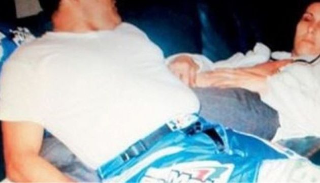 Η σύζυγος του Σώρρα έπαψε να κρύβεται και εξαγόρασε τις ποινές της