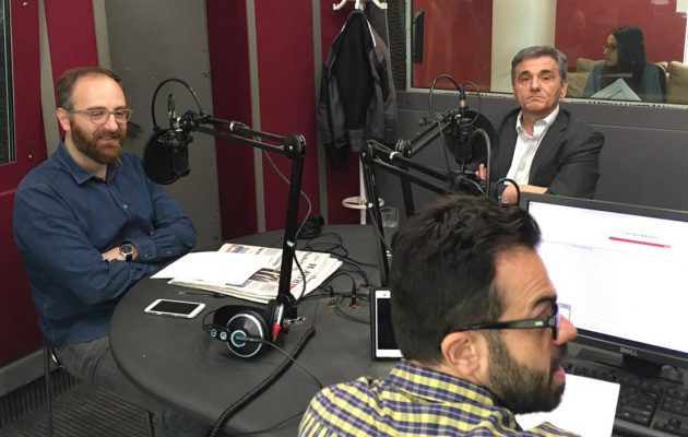 Ο Τσακαλώτος “σπρώχνει” το ΔΝΤ εκτός: Έχει κουράσει με την αναξιοπιστία του