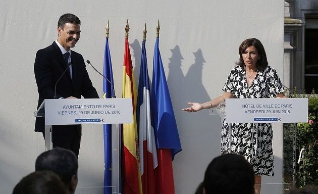 Η δήμαρχος Παρισιού αποθέωσε τον Σάντσεθ: «Έσωσες την τιμή της Ευρώπης»