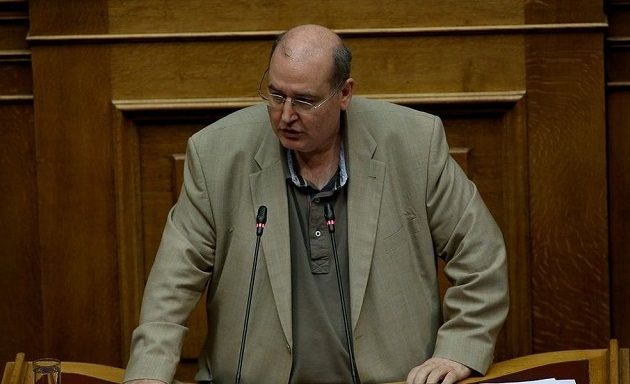 Φίλης: Ο Μητσοτάκης υπακούει σε εθνικιστικές φωνές και αρνείται την εθνική ευθύνη της Ν.Δ.