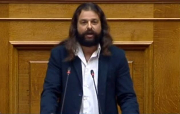 Βουλευτής της Χρυσής Αυγής κάλεσε το στρατό να συλλάβει Τσίπρα-Καμμένο-Παυλόπουλο (βίντεο)