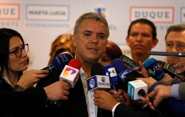 Σκληρές διαπραγματεύσεις με τον ELN προαναγγέλει ο Ντούκε στην Κολομβία