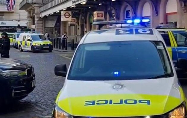 Συνέλαβαν άνδρα στο Λονδίνο που ισχυριζόταν ότι μετέφερε βόμβα