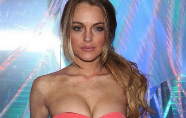 Έγινε και αυτό! Η Λίντσεϊ Λόχαν αποκάλυψε γιατί άνοιξε μπιτς μπαρ στη Μύκονο