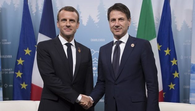 Συνάντηση Μακρόν – Κόντε στη Γαλλία για την ευρωπαϊκή ολοκλήρωση