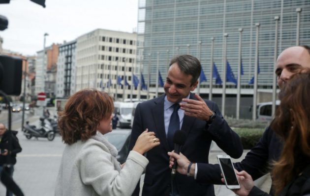 Σχιζοφρένεια στη ΝΔ: Τώρα η Σπυράκη λέει πως η ΝΔ θα κυρώσει τη συμφωνία