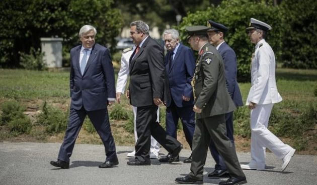 Στο Πεντάγωνο ο Παυλόπουλος: Δεν υπάρχουν γκρίζες ζώνες στο Αιγαίο, το μήνυμά του στην Τουρκία