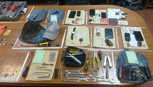 Συνελήφθη η σπείρα των Γεωργιανών με το σίδερο που ρήμαζε σπίτια στην Αττική