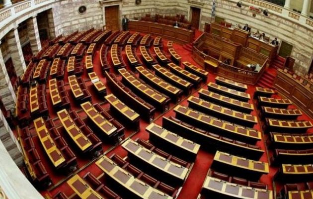 «Πέρασε» με ψήφους Ν.Δ. και ΚΙΝΑΛ ο περιορισμός των διαδηλώσεων