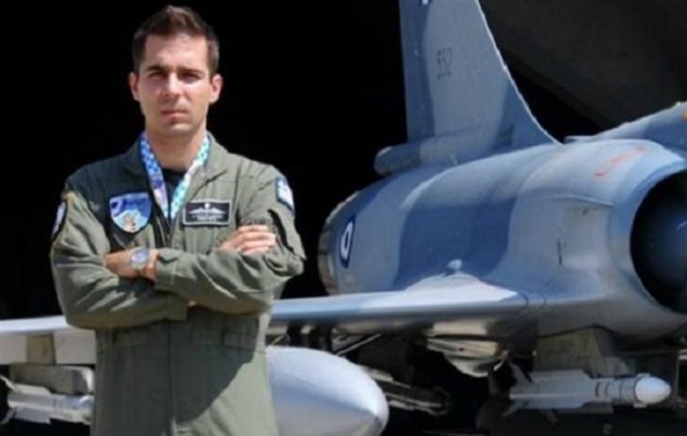 Αντιπτέραρχος μετά θάνατον ο ηρωικός πιλότος Γιώργος Μπαλταδώρος