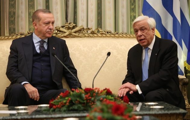 Tι είπε ο Ερντογάν στον Παυλόπουλο για τις φονικές πυρκαγιές στην Αττική