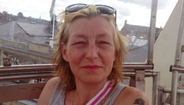 «Πόλεμος» Λονδίνου-Μόσχας μετά τον θάνατο Βρετανίδας από Νάβιτσοκ