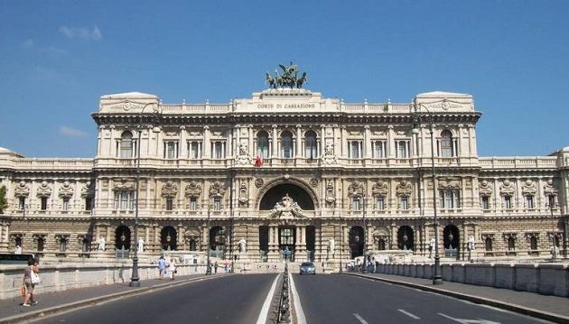 Ιταλοί δικαστές ζητούν να κατασχεθούν τα χρήματα της ακροδεξιάς Λέγκας του Βορρά