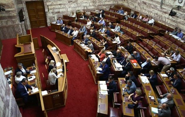 Τι συζητείται στη Βουλή για τον «Κλεισθένη» και το «σπάσιμο» εκλογικών περιφερειών στην Αττική