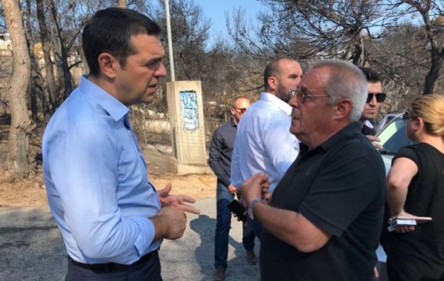 Το μήνυμα Τσίπρα μετά την αυτοψία στον τόπο της τραγωδίας στο Μάτι – «Ανείπωτη θλίψη»