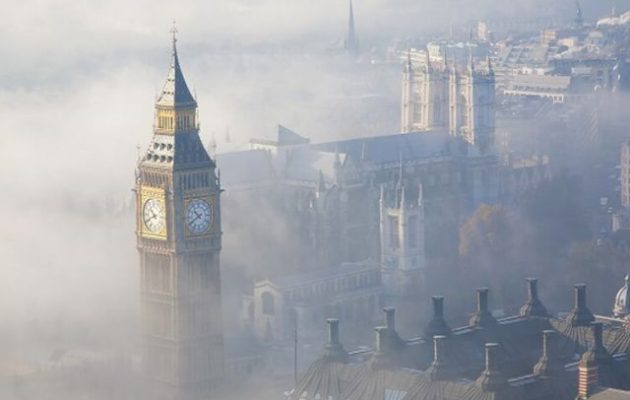 Αυξήθηκαν κατά 25% οι θάνατοι από άσθμα σε Αγγλία και Ουαλία εξαιτίας της ατμοσφαιρικής ρύπανσης