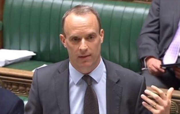 Τη διακυβέρνηση της Βρετανίας ανέλαβε ο Ντόμινικ Ράαμπ