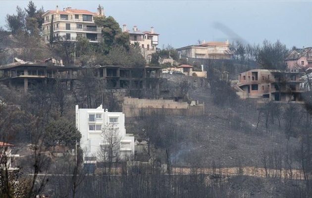 Άθλιοι βρήκαν ευκαιρία: Τους έπιασαν να κλέβουν στα καμμένα!