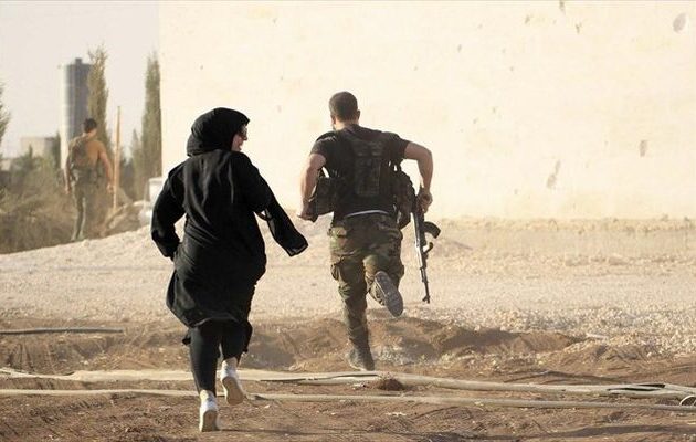 «Μπαράζ» επιθέσεων αυτοκτονίας του Ισλαμικού Κράτους στη νότια Συρία με 32 νεκρούς