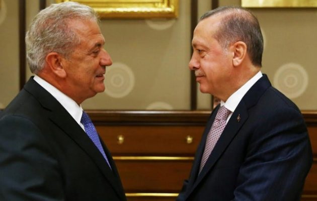 Στην Άγκυρα τη Δευτέρα ο Αβραμόπουλος για την ορκωμοσία του Ερντογάν