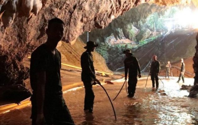 Ξεκίνησε η επιχείρηση για τη διάσωση των παιδιών από το σπήλαιο στην Ταϊλάνδη – Το σχεδιάγραμμα δράσης