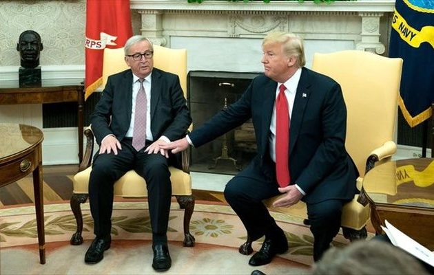 Το Βερολίνο χαιρετίζει την απόφαση για «ανακωχή» Τραμπ-Γιούνκερ