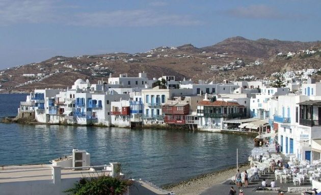 Λαβράκια από τους ράμπο της ΑΑΔΕ στη Μύκονο: Πώς περνούσαν το χρήμα σε… ελβετικά POS