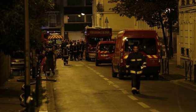 Στις φλόγες κτίριο στο Παρίσι – Πολλοί τραυματίες – Παιδιά σε κρίσιμη κατάσταση