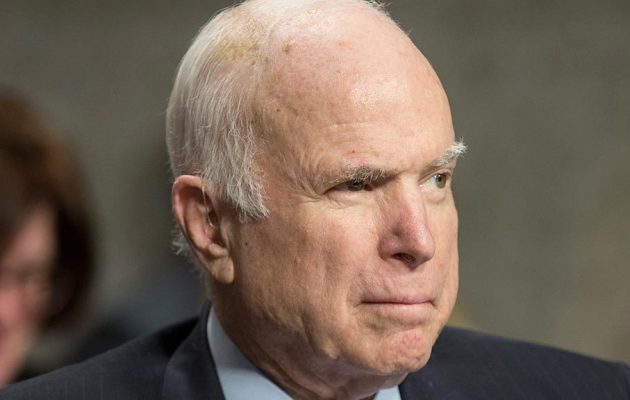 Σταματάει τη θεραπεία ο γερουσιαστής Τζον Μακέιν που έχει όγκο στον εγκέφαλο (βίντεο)