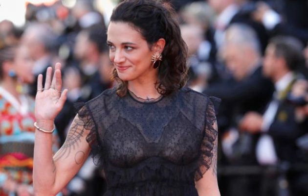 Η ηθοποιός Έιζια Αρτζέντο -του κινήματος κακοποιημένων ηθοποιών- κατηγορείται ότι αποπειράθηκε να βιάσει 17χρονο