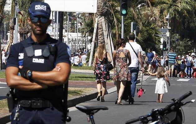 Παράνομο το «καμάκι» στη Γαλλία με τσουχτερό πρόστιμο 750 ευρώ