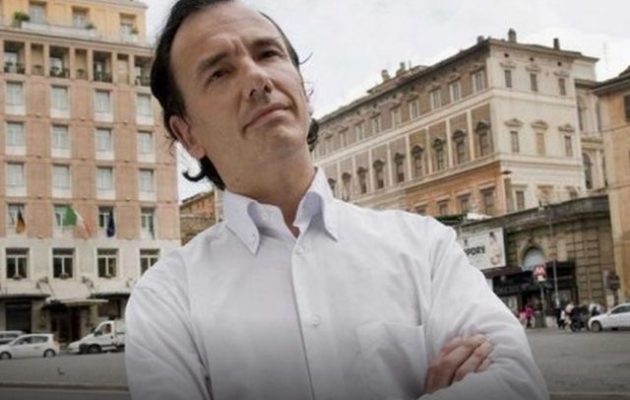 Αυτός έγραψε την ψευδή είδηση ότι πέθανε ο Κώστας Γαβράς – Ποιος είναι!