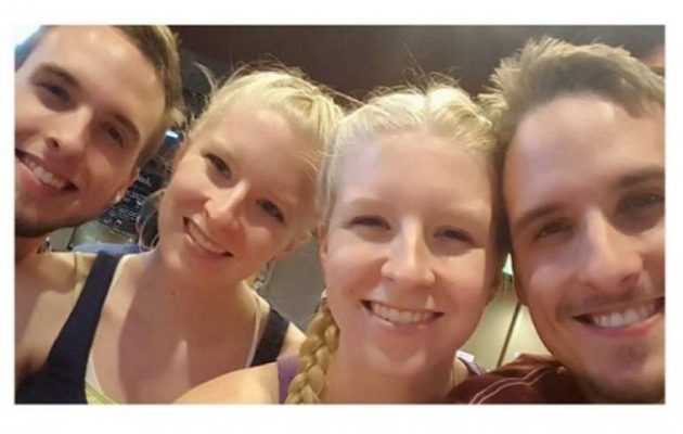 Δίδυμοι αδερφοί παντρεύονται δίδυμες αδερφές και θα μείνουν όλοι μαζί