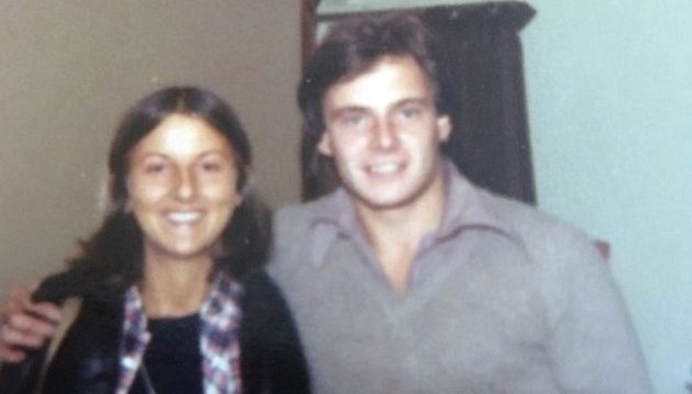 Εντόπισε το φονιά του αδελφού της μέσω Facebook μετά από 37 χρόνια