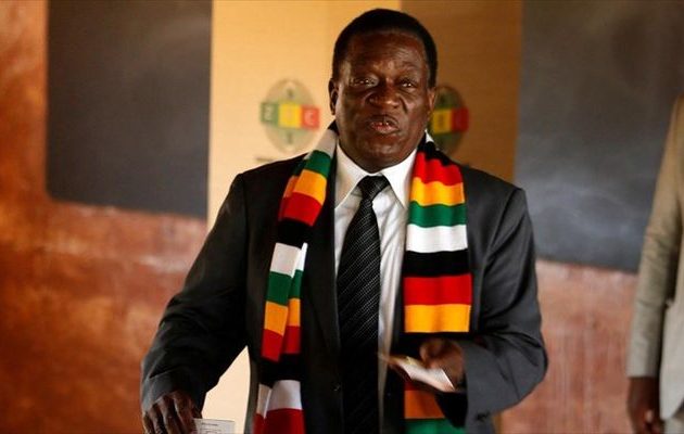 Ο 75χρονος Μνανγκάγκουα νέος πρόεδρος της Ζιμπάμπουε μετά τις αιματηρές εκλογές