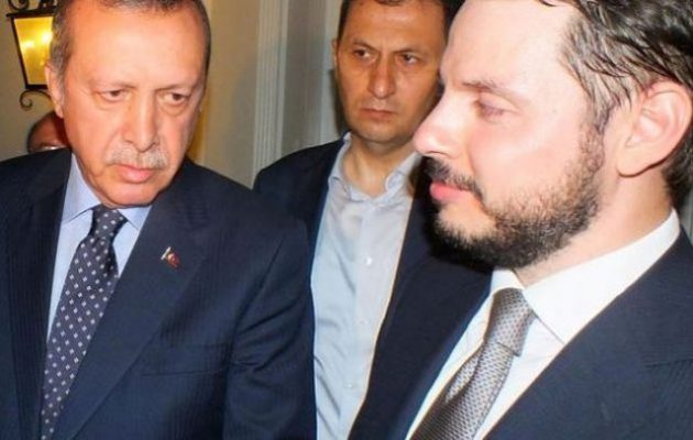 O Eρντογάν ανέλαβε πρόεδρος του επενδυτικού ταμείου με αντιπρόεδρο τον γαμπρό του