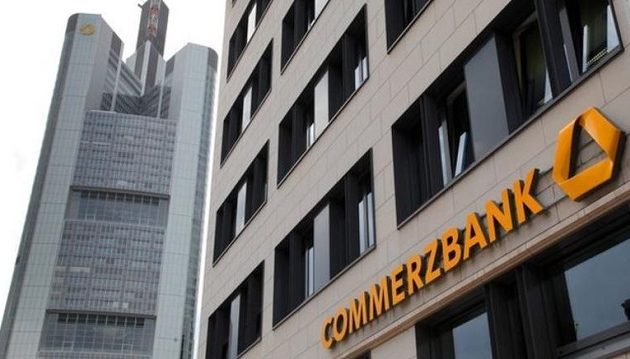 DW: «Σκούρα» τα πράγματα για τους γερμανικούς τραπεζικούς κολοσσούς – Από τι κινδυνεύουν